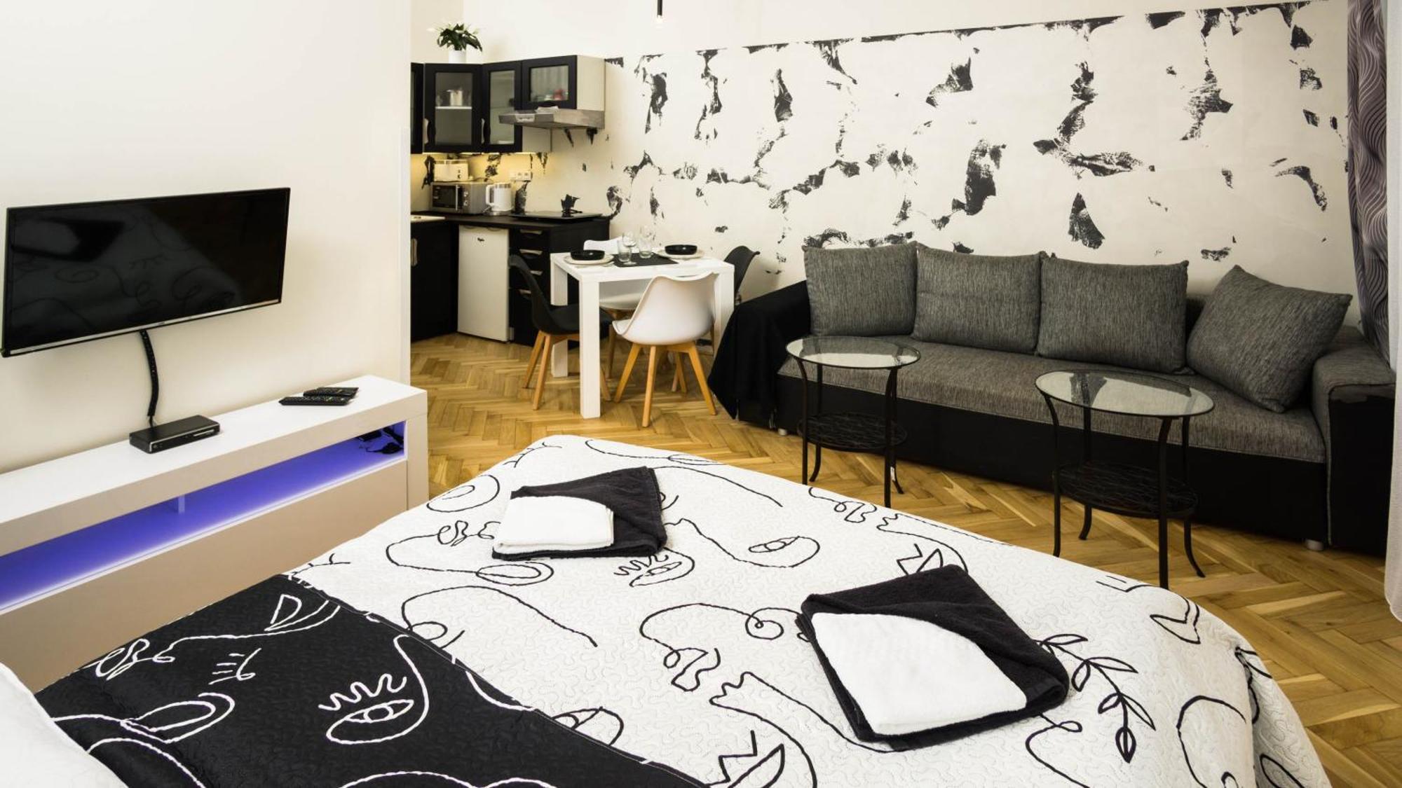 Black & White Apartment Prague By Wenceslas Square And Muzeum ภายนอก รูปภาพ