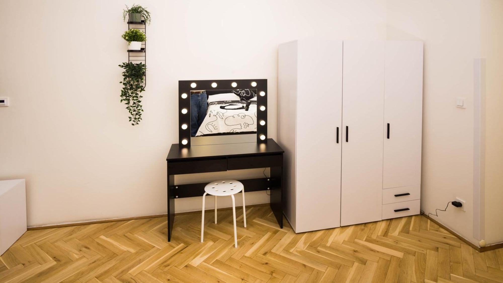 Black & White Apartment Prague By Wenceslas Square And Muzeum ภายนอก รูปภาพ